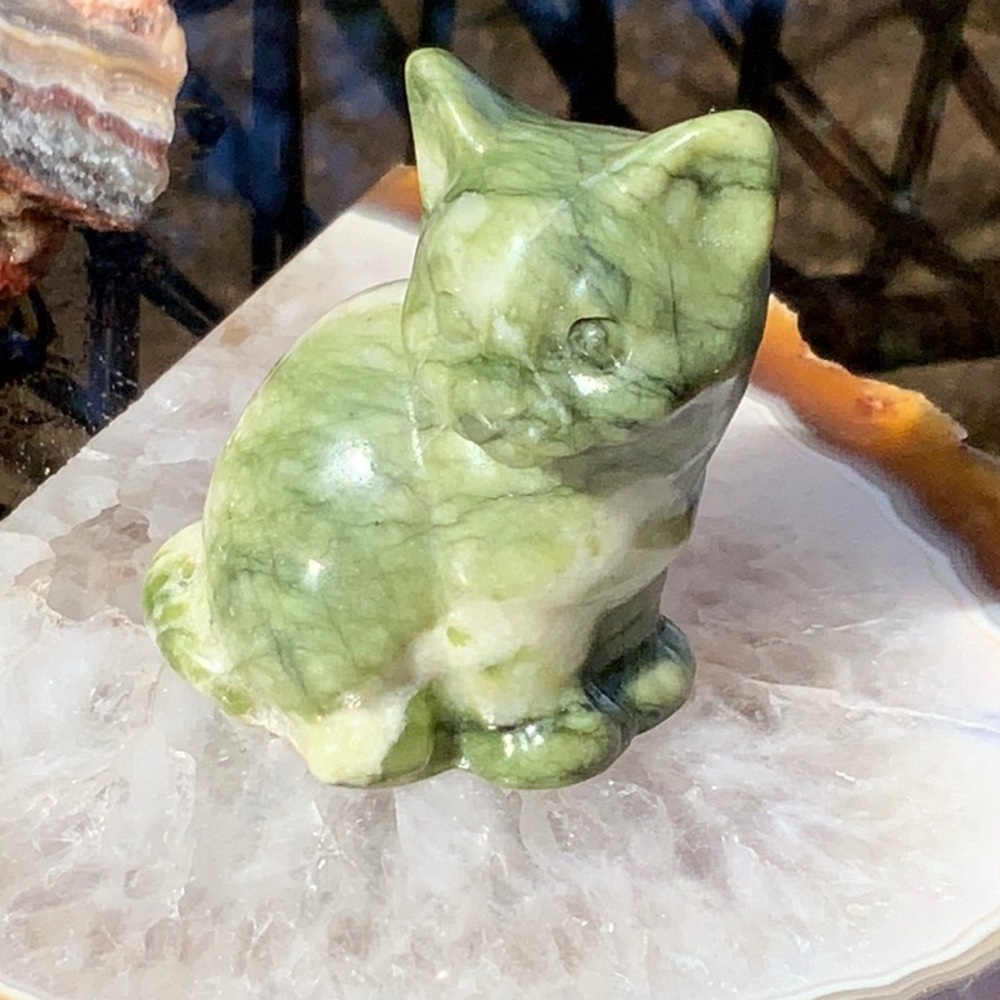 JADEITE HAND CARVED CAT